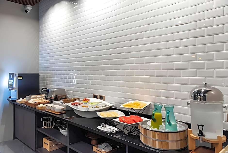 XOTEL