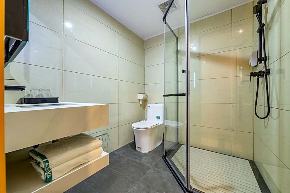 City Comfort Inn Qingyuan City Plaza