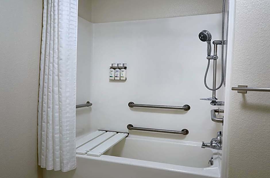 Candlewood Suites Milwaukee Airport - Oak Creek By IHG