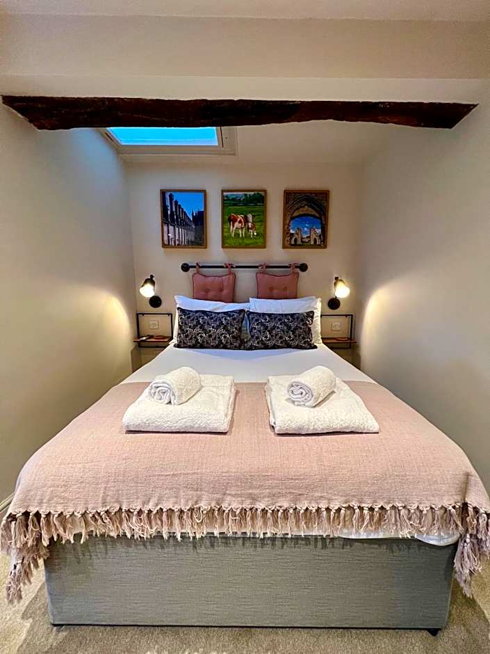 The Lion at West Pennard