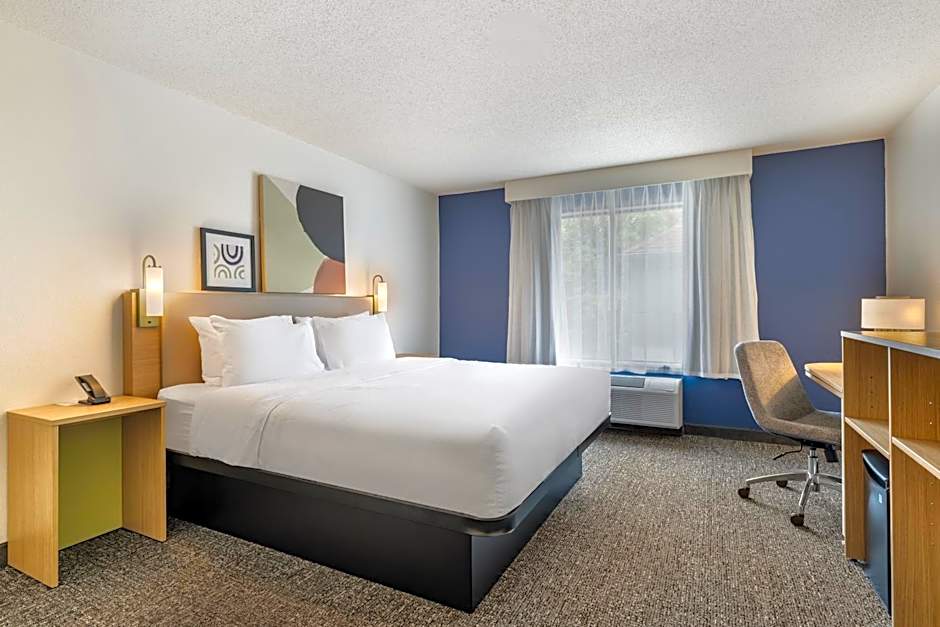 Spark by Hilton La Crosse Onalaska