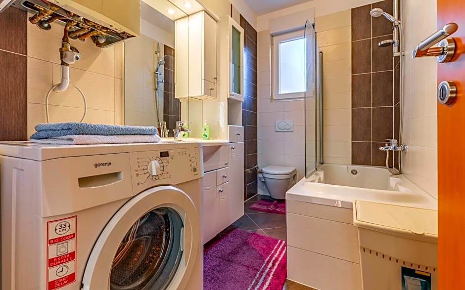 Istriensonne - Apartments Veruda mit Grillterrasse