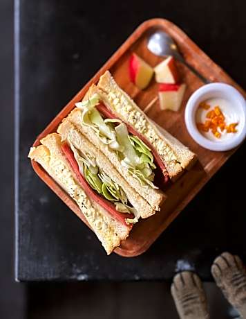 Tiin Tinn - Rivershore B&B