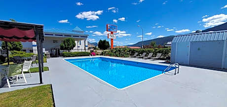 Grand Forks Inn