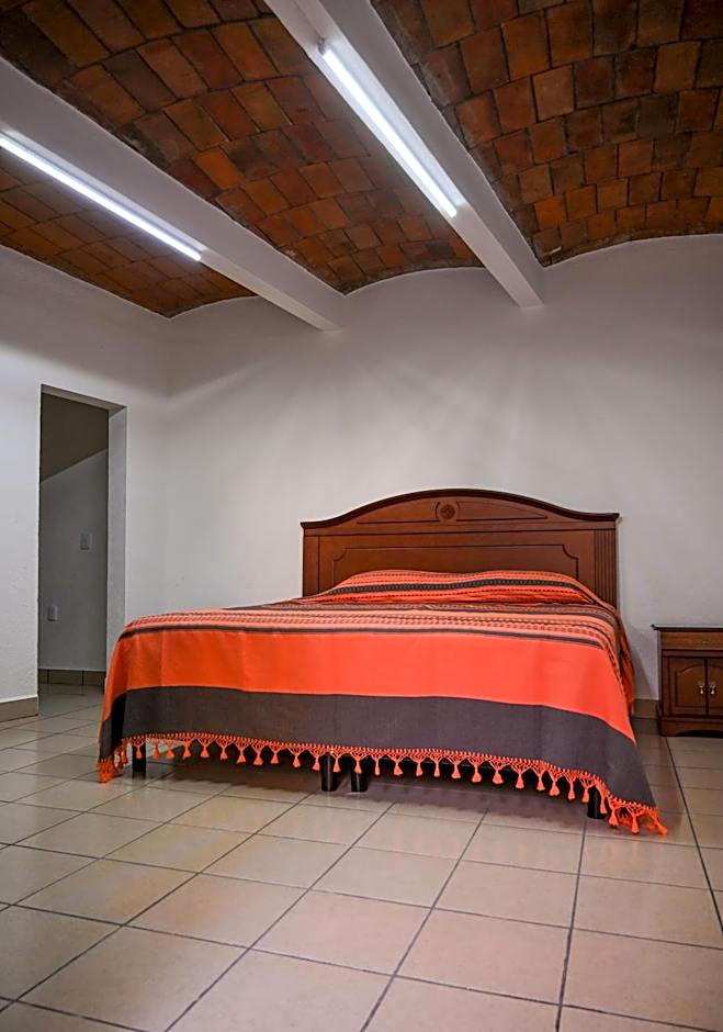 Casa LEONOR