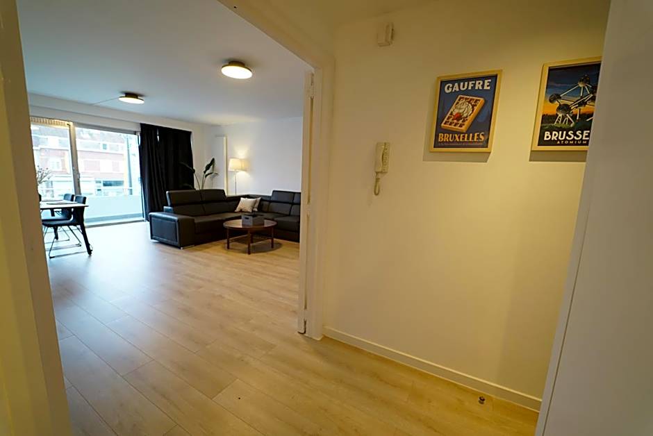 Skyway airport apartments