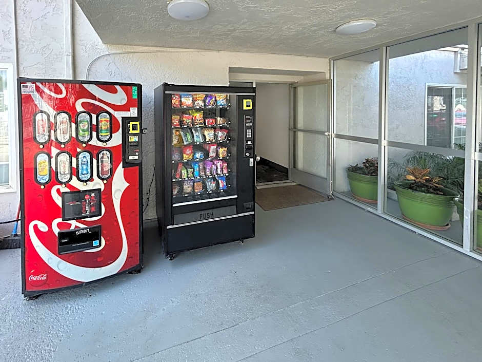 Motel 6 Buena Park, CA Anaheim Near Maingate Knotts