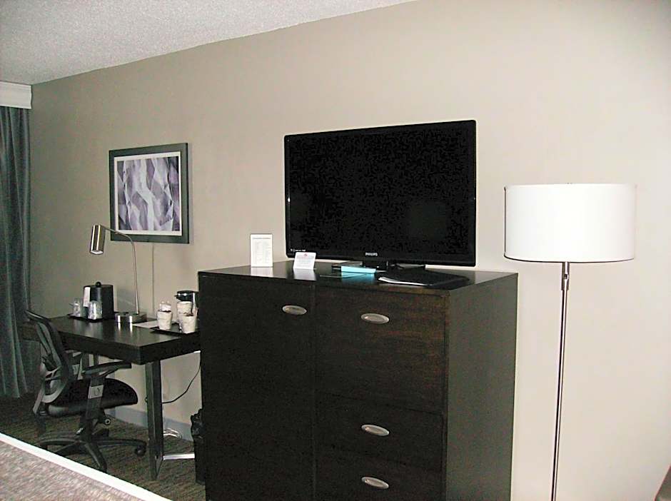 Best Western Plus Bradford Inn