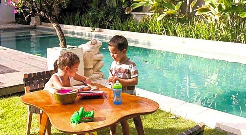 Chandra Bali Villas