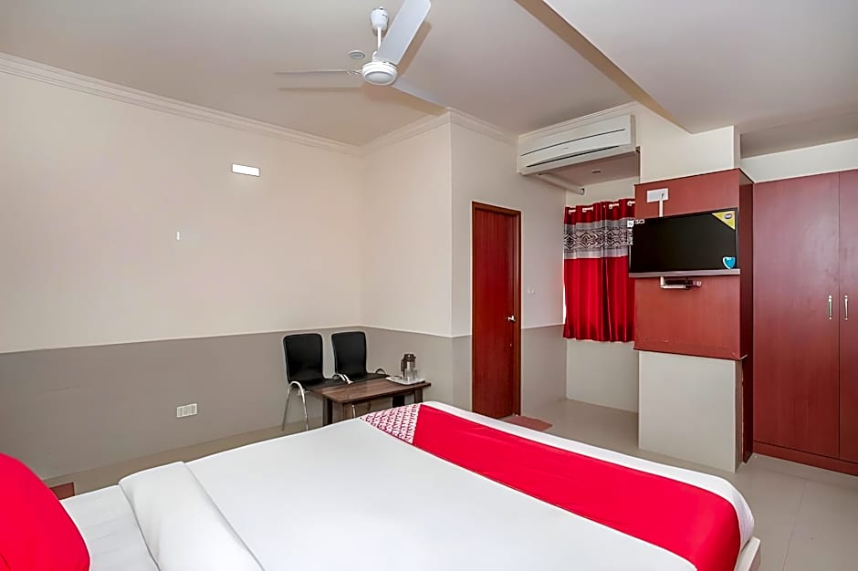 Super Hotel O NAR Comforts Near KSR Railway station
