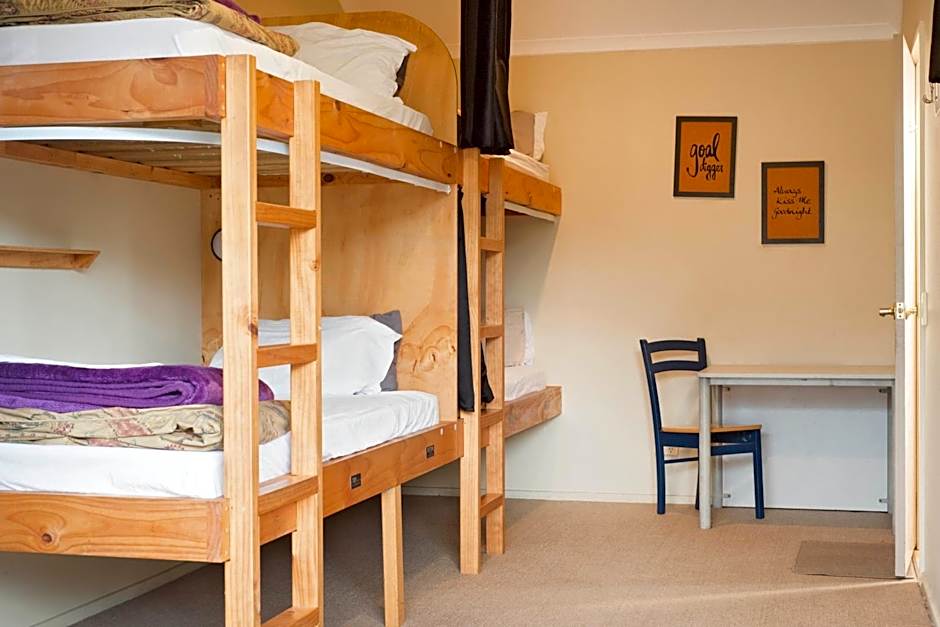 The Prince Albert Backpackers & Bar