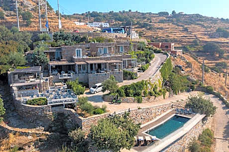 Kea Village Suites & Villas