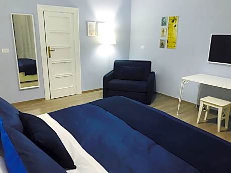 Triple Room with Private Bathroom