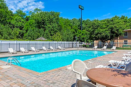 Quality Inn Ledgewood