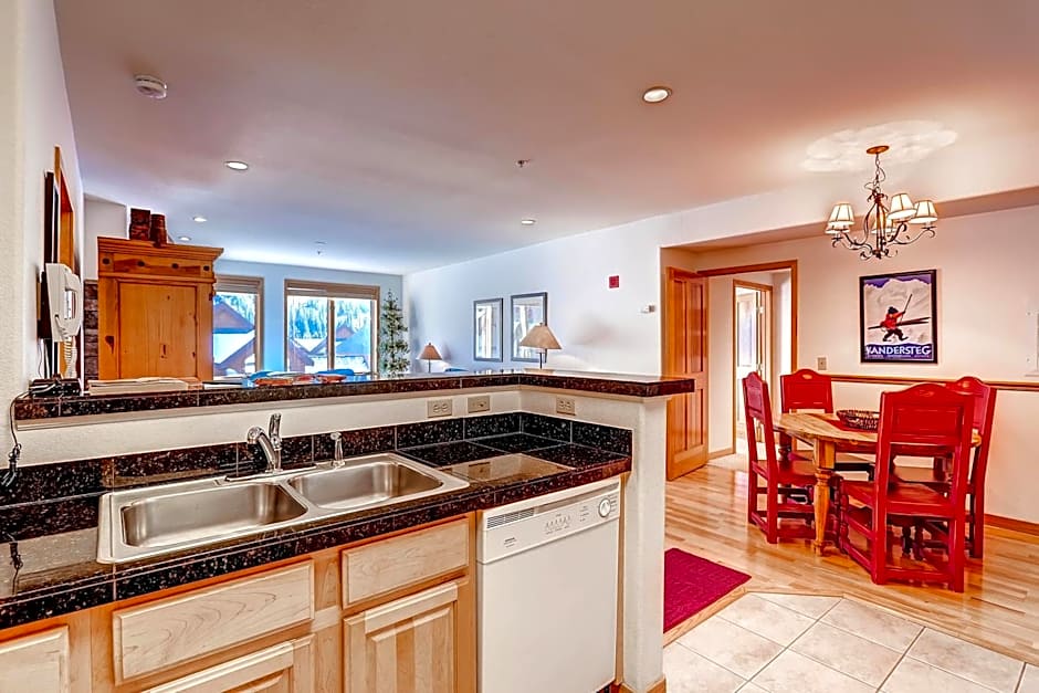 Gateway Mountain Lodge by Keystone Resort