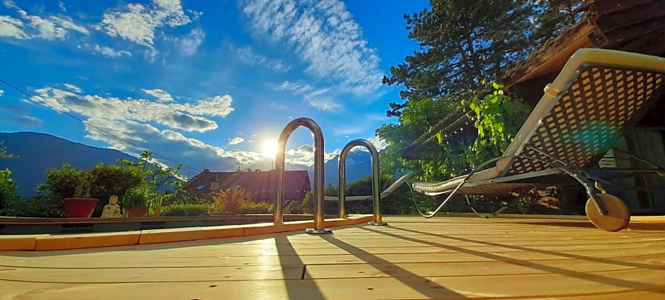 Home Suite Home Bed & Breakfast