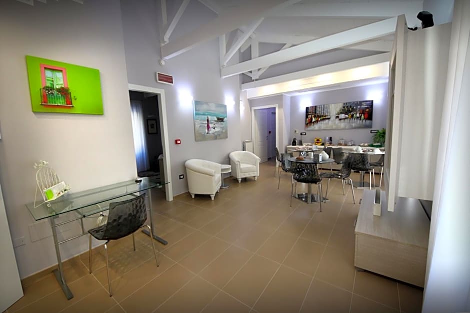 La Corte Del Eeco – Crotone, NV