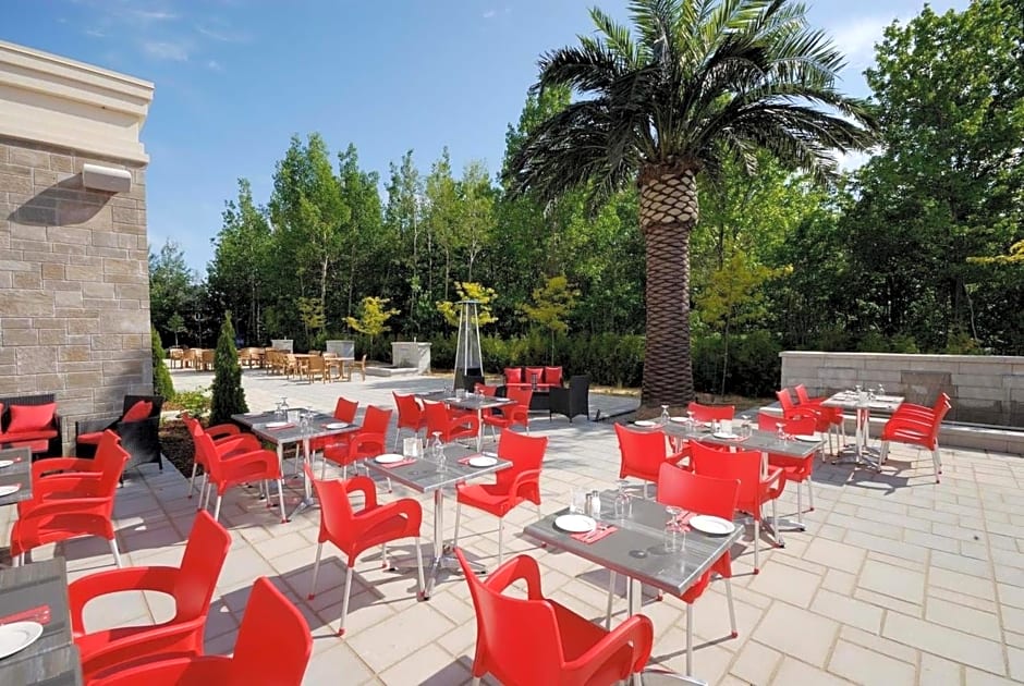 Imperia Hotel et Suites Terrebonne