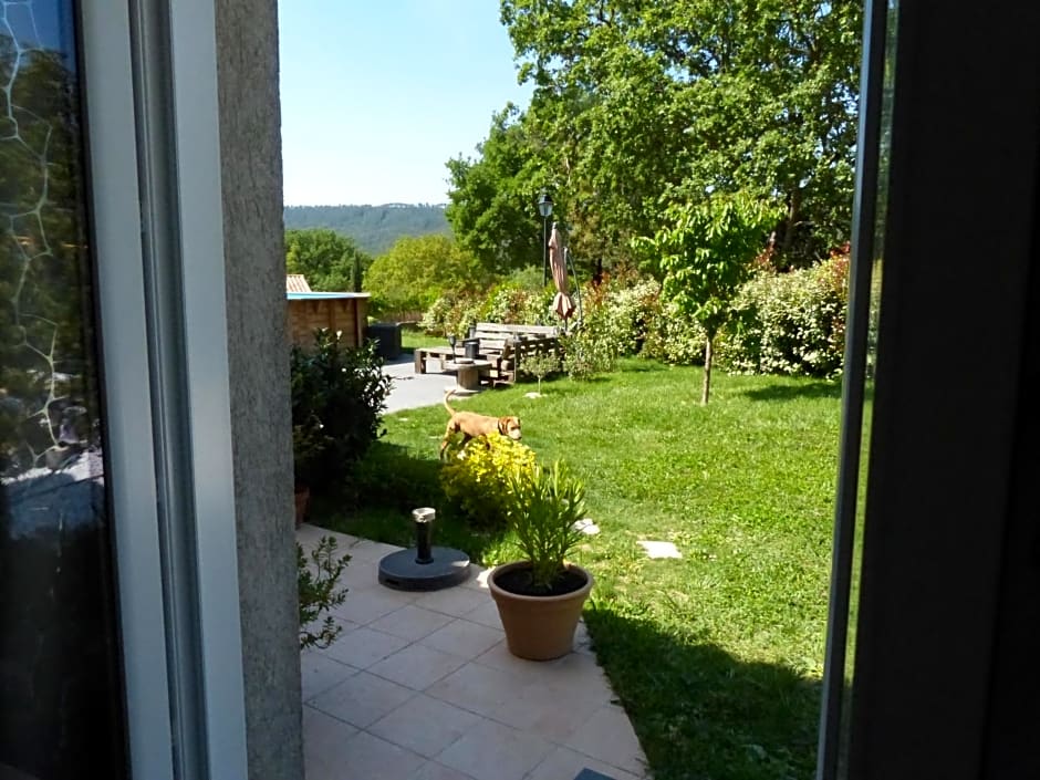 Chambre d'Hôtes L'Odalyre