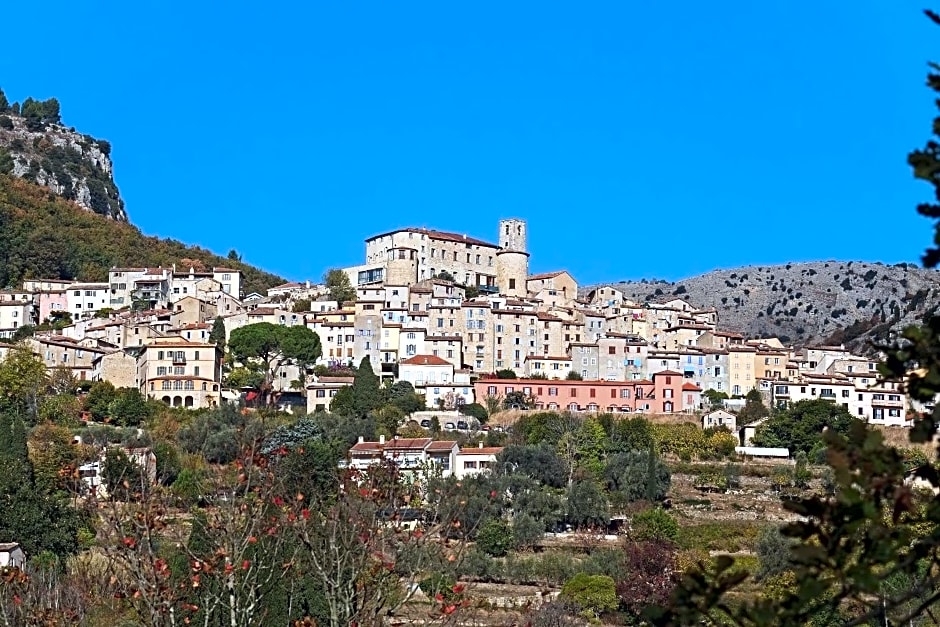 Loup Castel Boutique Hotel B&B