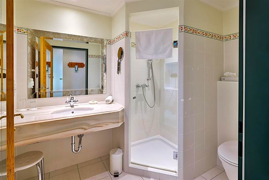 Kurhaus Dr. Petershofer