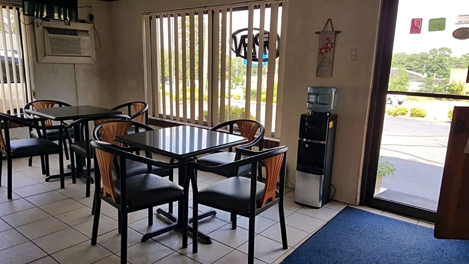 Loyalty Inn Rockingham