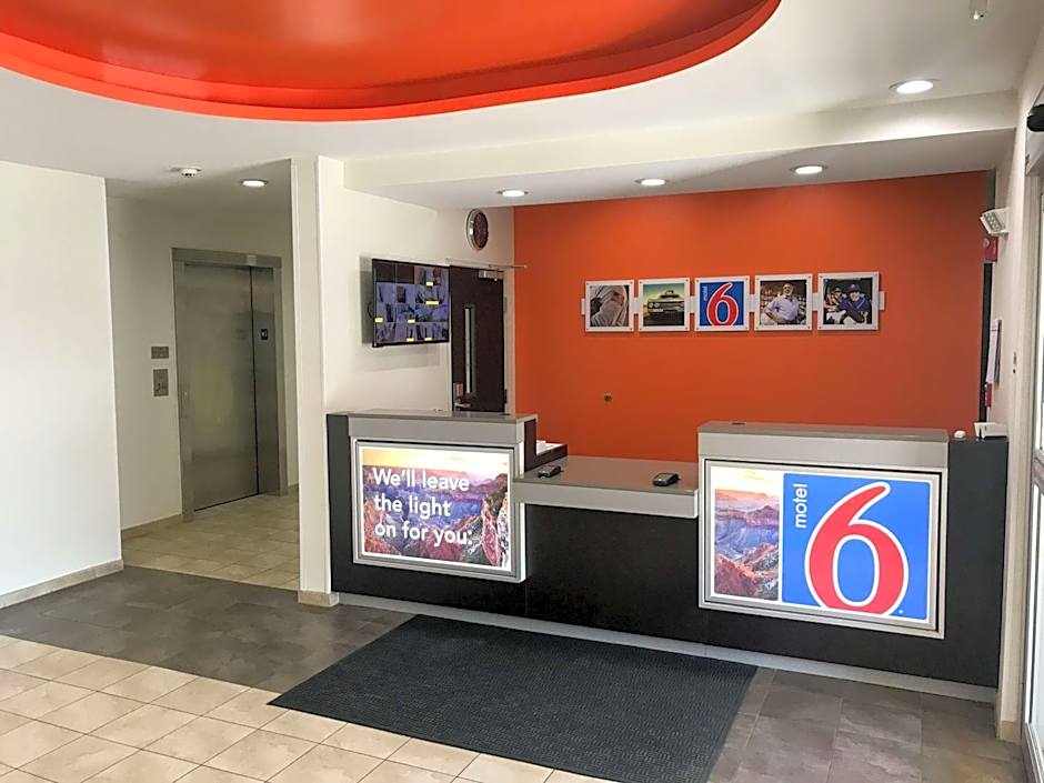 Motel 6-Tulsa, OK