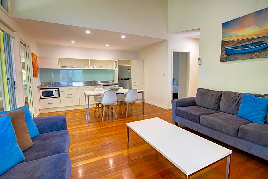 Mobys Beachside Retreat