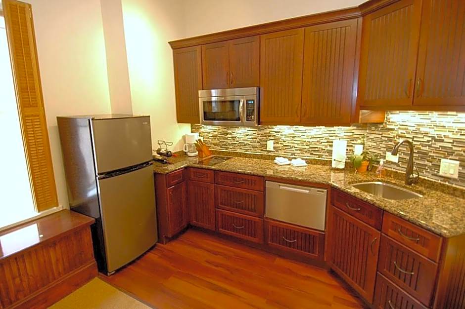 Independence Square 210, Beautiful Studio with Kitchenette, Great Location in Downtown Aspen