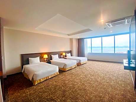 Triple Room with View