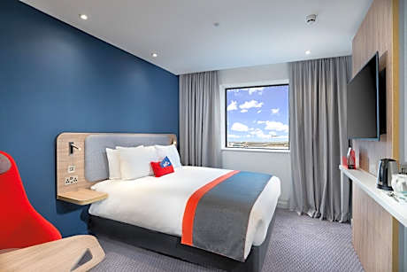 1 Double Standard with Free Hot Breakfast