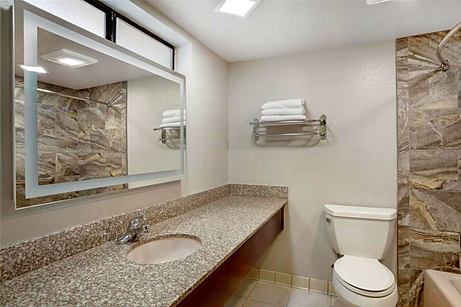 Best Western Plus Yosemite Gateway Inn
