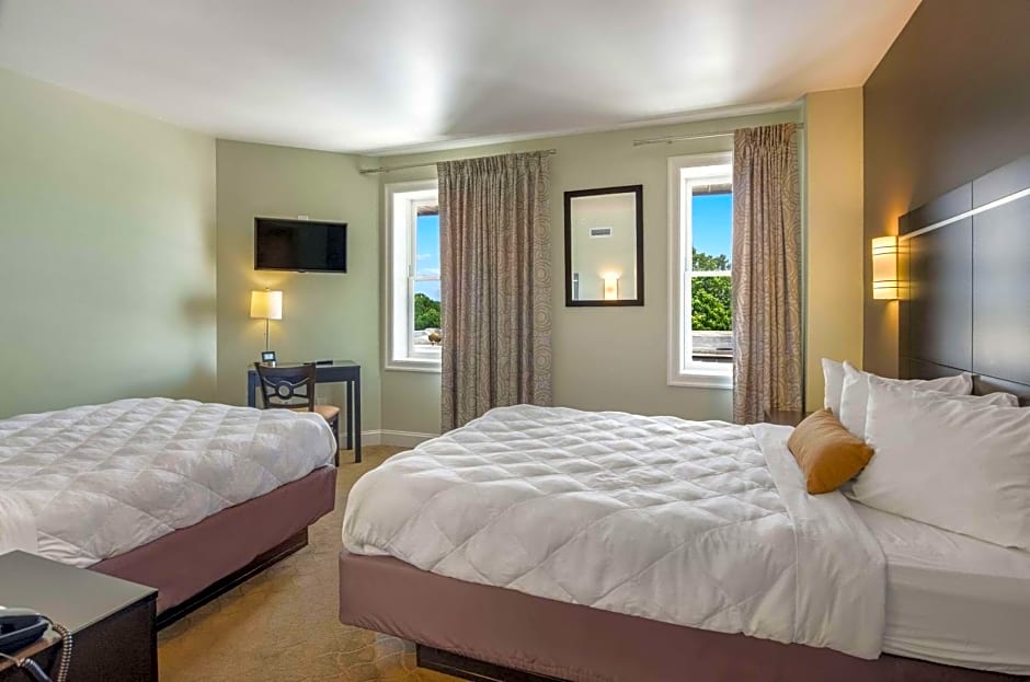 The Gin Hotel, Ascend Hotel Collection