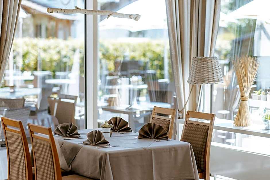 Hotel & Restaurant Kronenhof am Weser-Radweg
