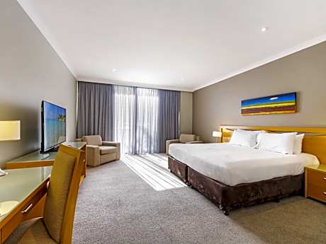 Standard King Room