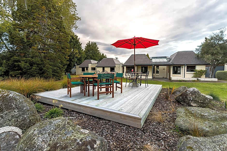 Distinction Te Anau Hotel & Villas