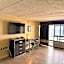 Aquarius Oceanfront Hotel
