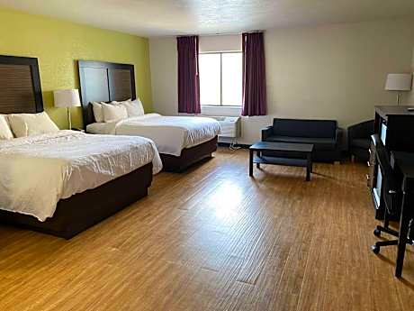 2 Queen Beds | Non-Smoking, Micfridge