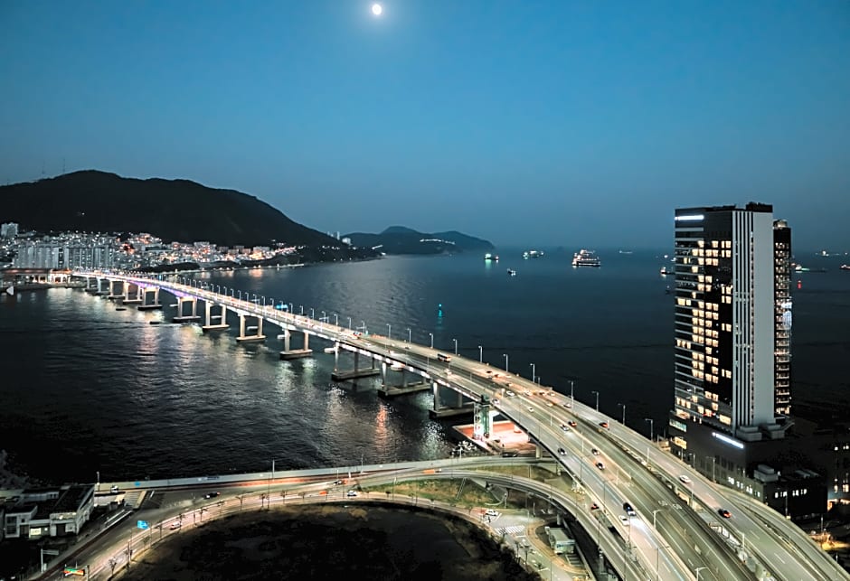 Wyndham Grand Busan Ijin