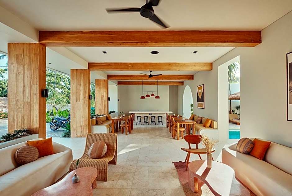 Boni Beach Lombok Hotel and Villas 