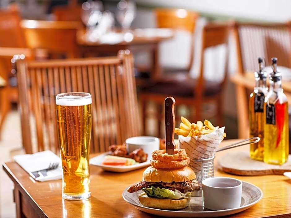 Mercure Birmingham West Hotel