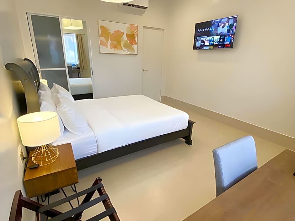 Harman Suites Moalboal