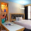 Tryp by Wyndham Times Square South
