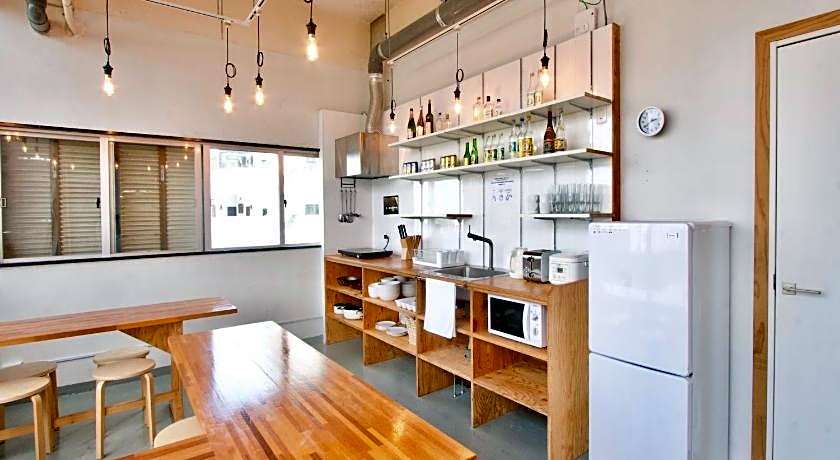 Ishigaki Guesthouse HIVE