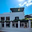 Lotos Beach Home
