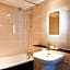 Manchester Airport Stanley Hotel by Belvilla