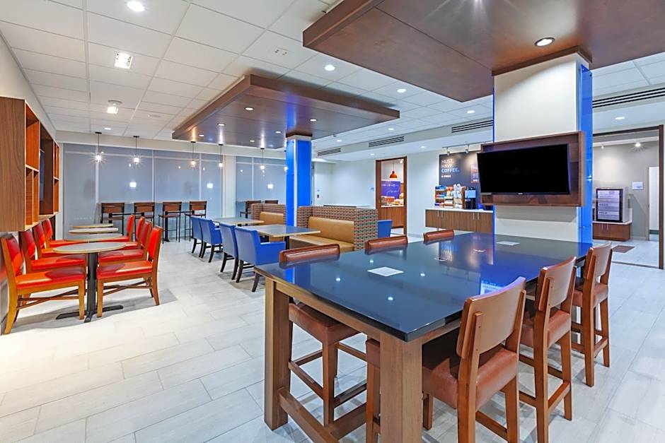 Holiday Inn Express And Suites Tulsa Northeast - Owasso By IHG