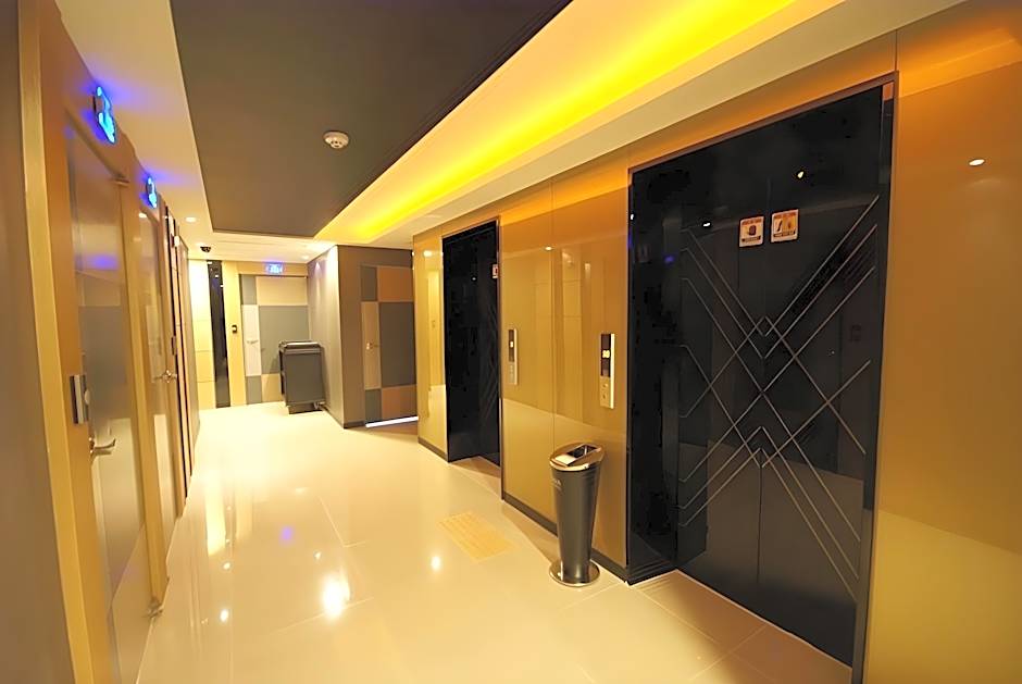 H. Moment Hotel Songjeong