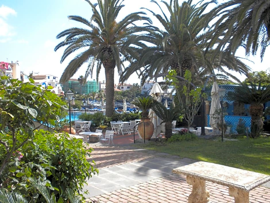 Arathena Rocks Hotel