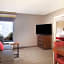 Hampton Inn By Hilton And Suites Atlanta Airport